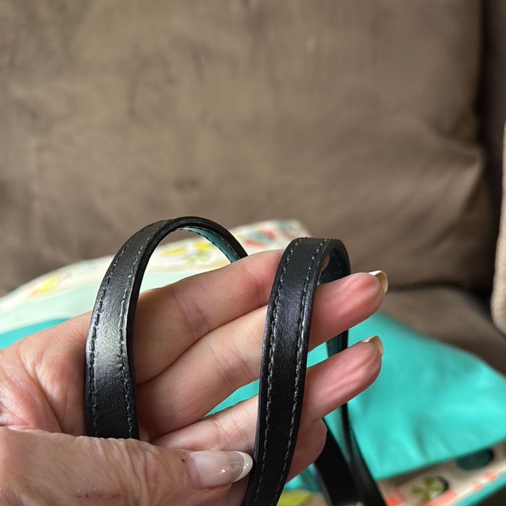 Kate Spade Tote As Is - Picture 3 of 13